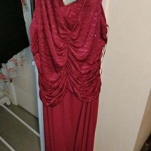 Elegant Red Sleeveless Dress